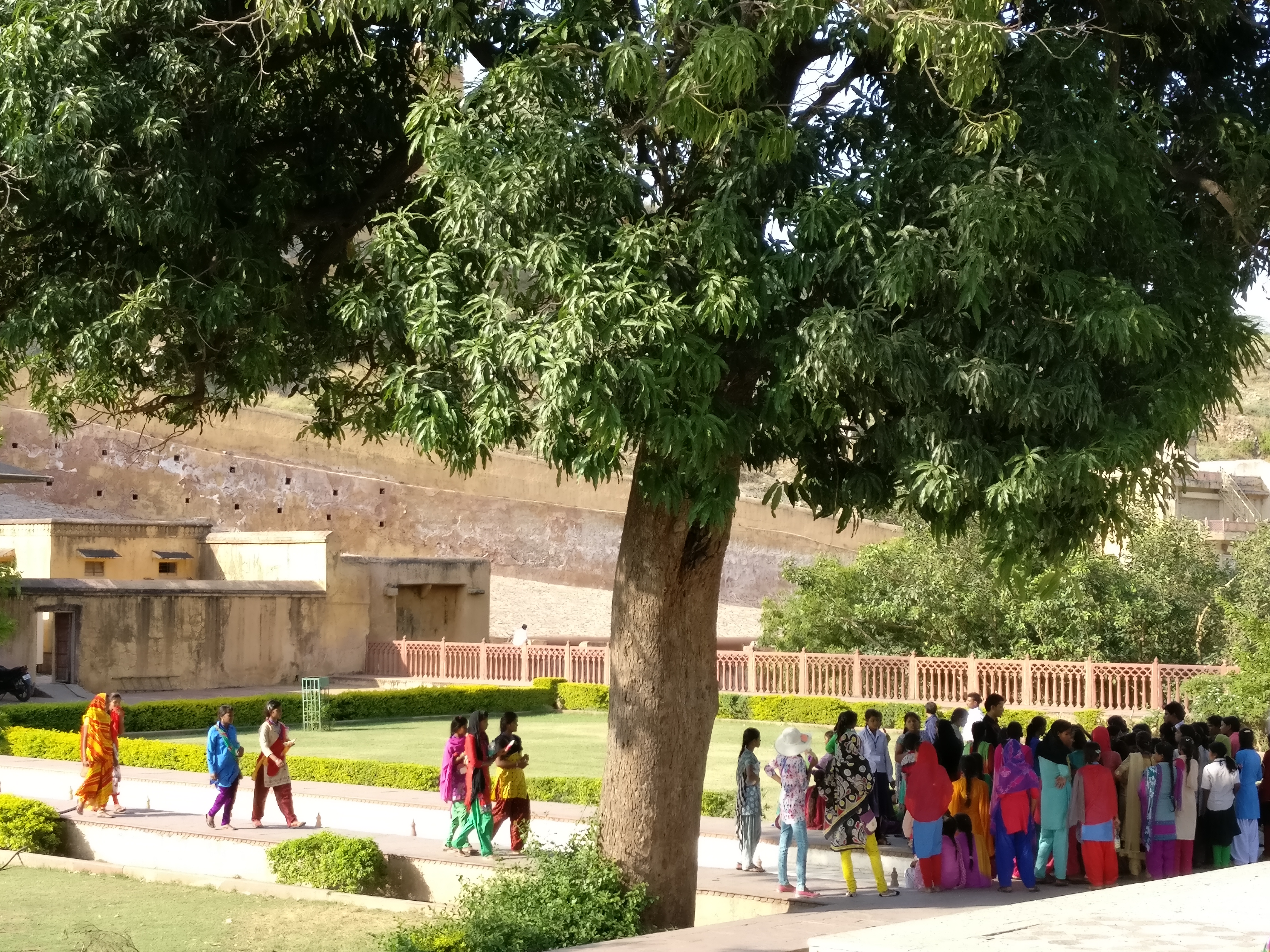 Tourists at the Amber Fort near Jaipur, Rajasthan